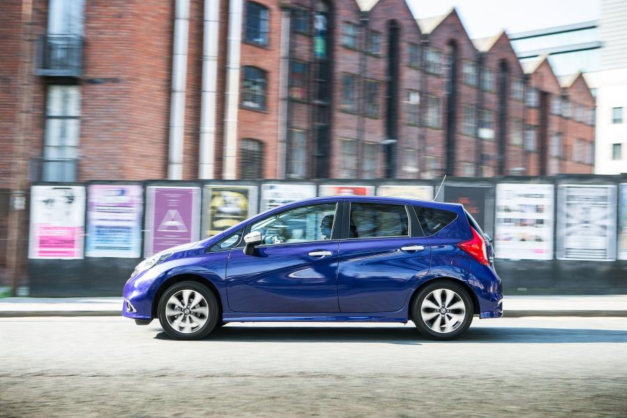  Nissan Note N-TEC 2015 года  (UK) (фото 14 из 24)